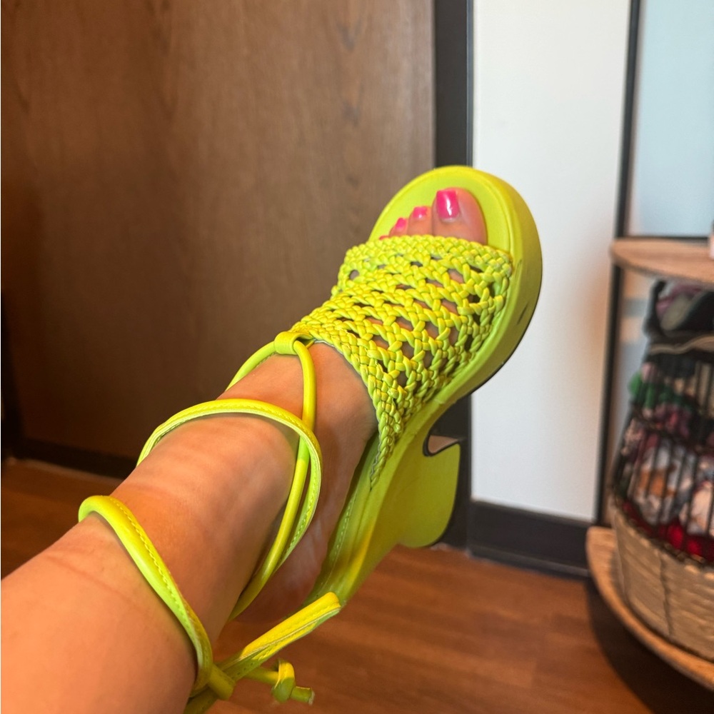 Vibrant Lime Green Women's Sandals (circus by Sam Edelman)